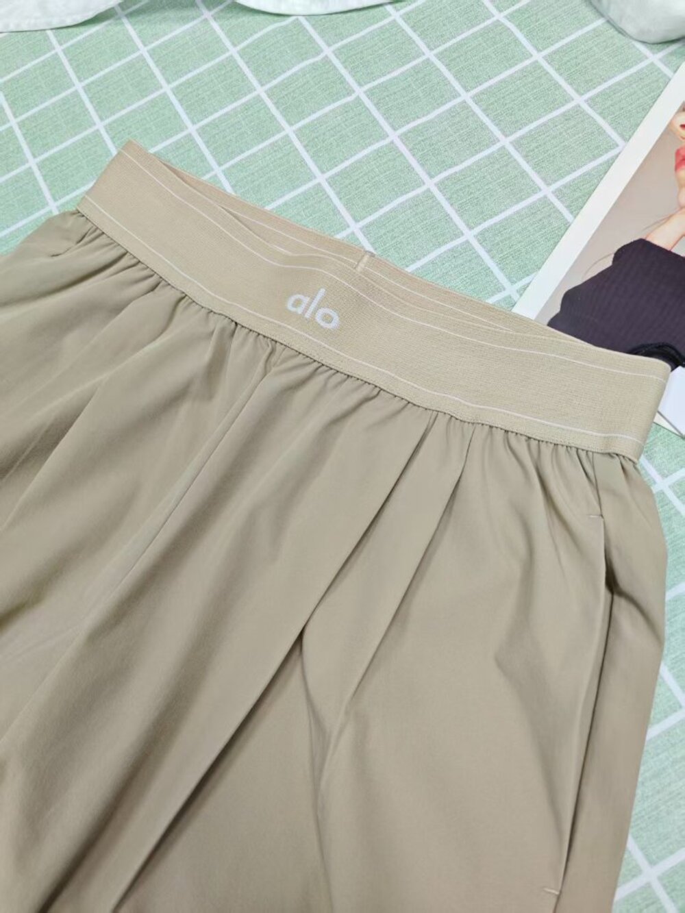 NWT💼😀ALO Yoga Suit Up Trouser Gravel | Office Chic Wide Leg Pants (Regular) - Picture 4 of 9